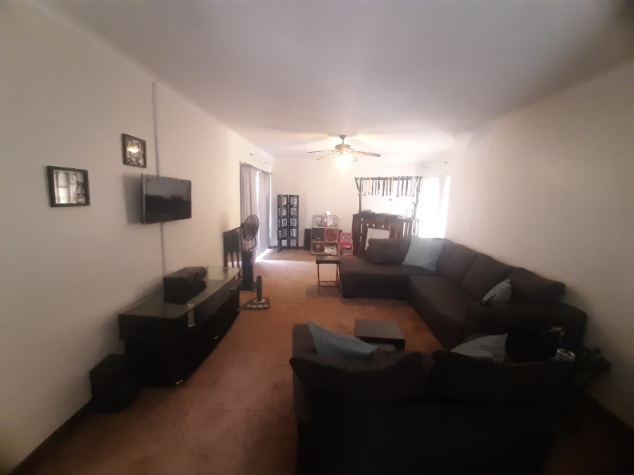 3 Bedroom Property for Sale in Bodorp North West